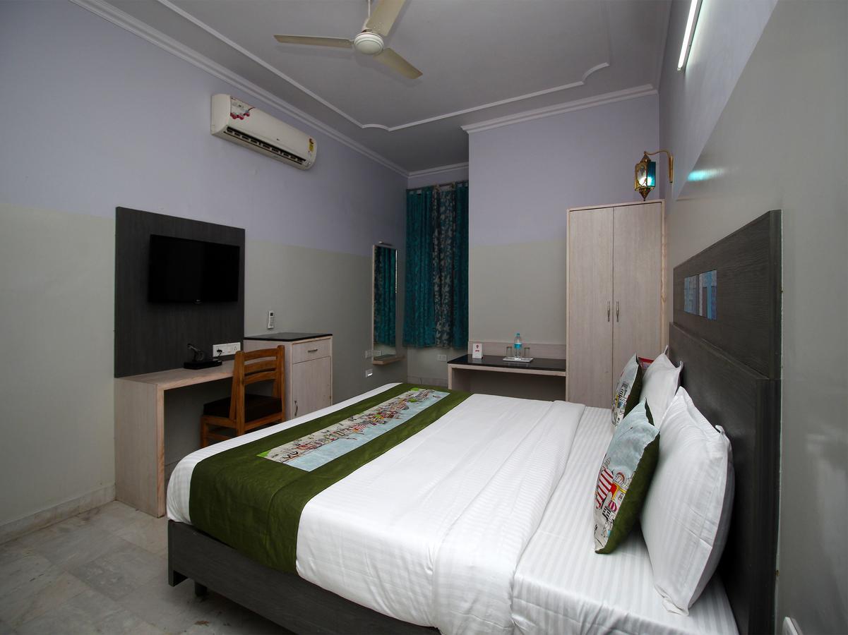 ג'איפור Oyo 1143 Hotel Rdb Palace מראה חיצוני תמונה