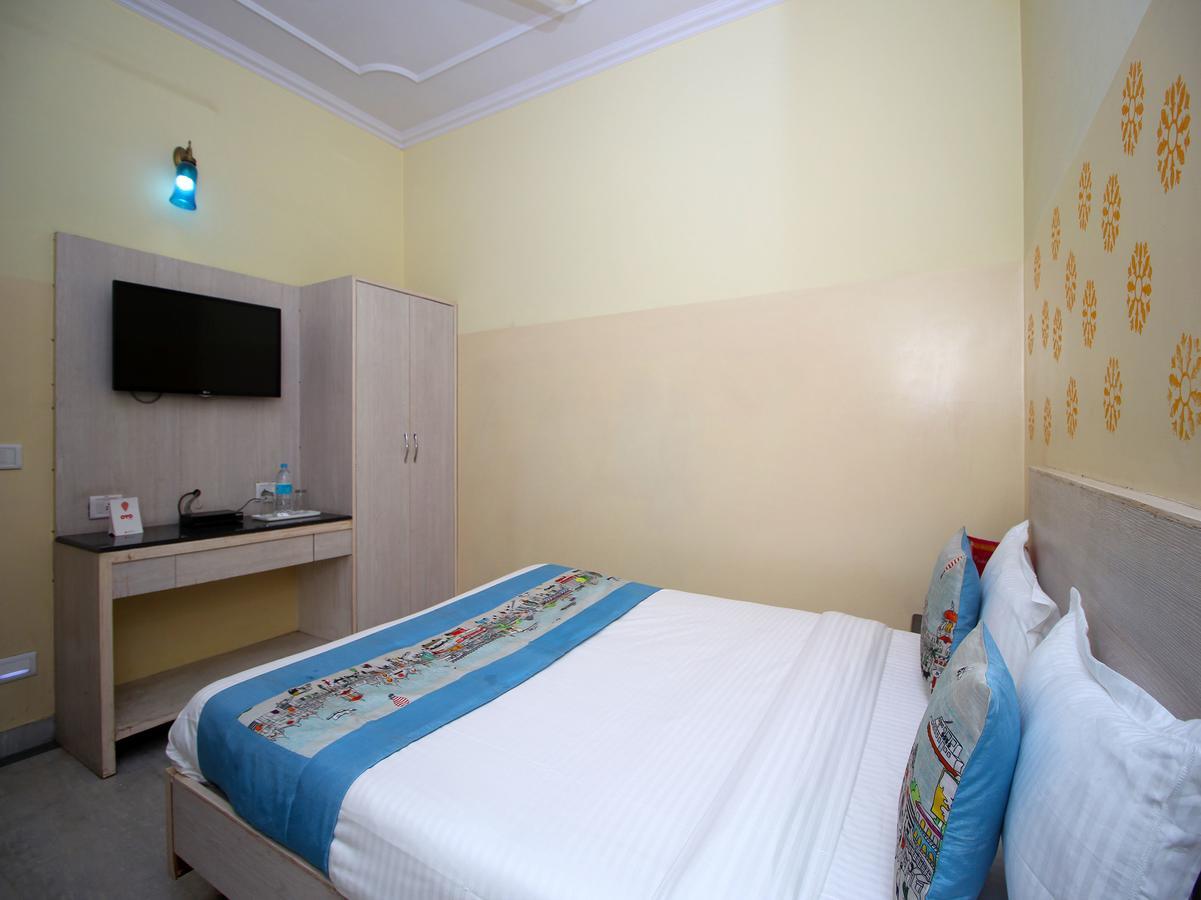 ג'איפור Oyo 1143 Hotel Rdb Palace מראה חיצוני תמונה